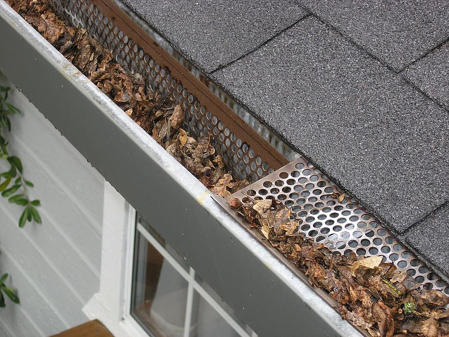 L’essentiel à savoir sur la pose d’une descente de gouttière Informations en continu